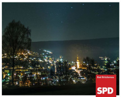 Weihnachtlichtes Motiv - Bad Brückenau bei Nacht
